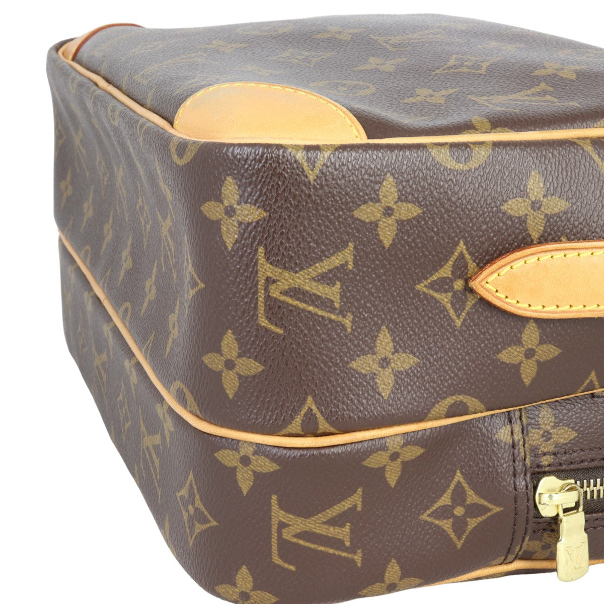 Louis Vuitton Nile Crossbody Monogram