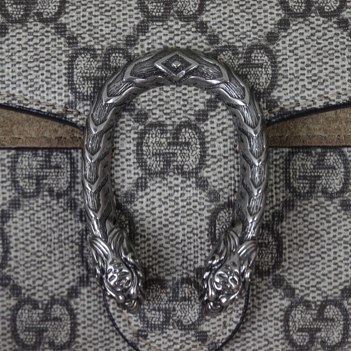Gucci Dionysus GG Supreme Super Mini Bag Hardware