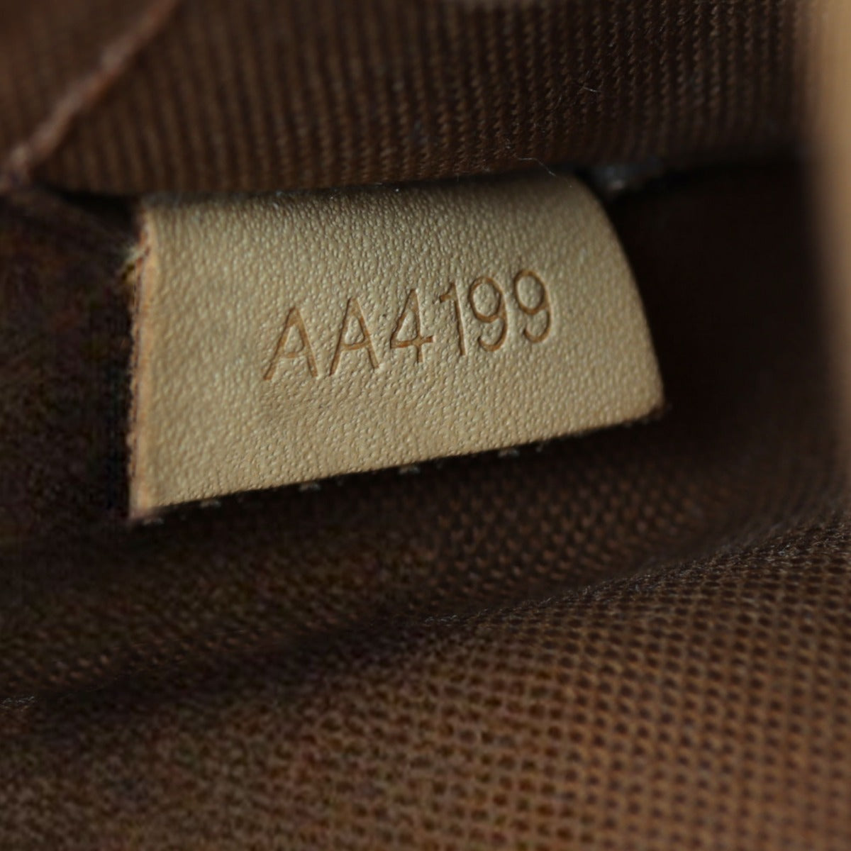 Louis Vuitton Alma BB Monogram | Vachetta Leather