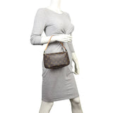 Louis Vuitton Pochette Accessories Monogram
