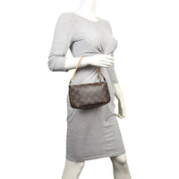 Louis Vuitton Pochette Accessories Monogram