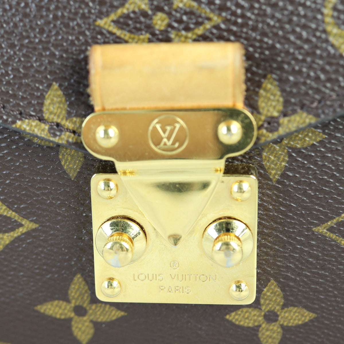Louis Vuitton Pochette Metis Monogram