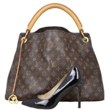 Louis Vuitton Artsy MM Monogram | Rich GHW