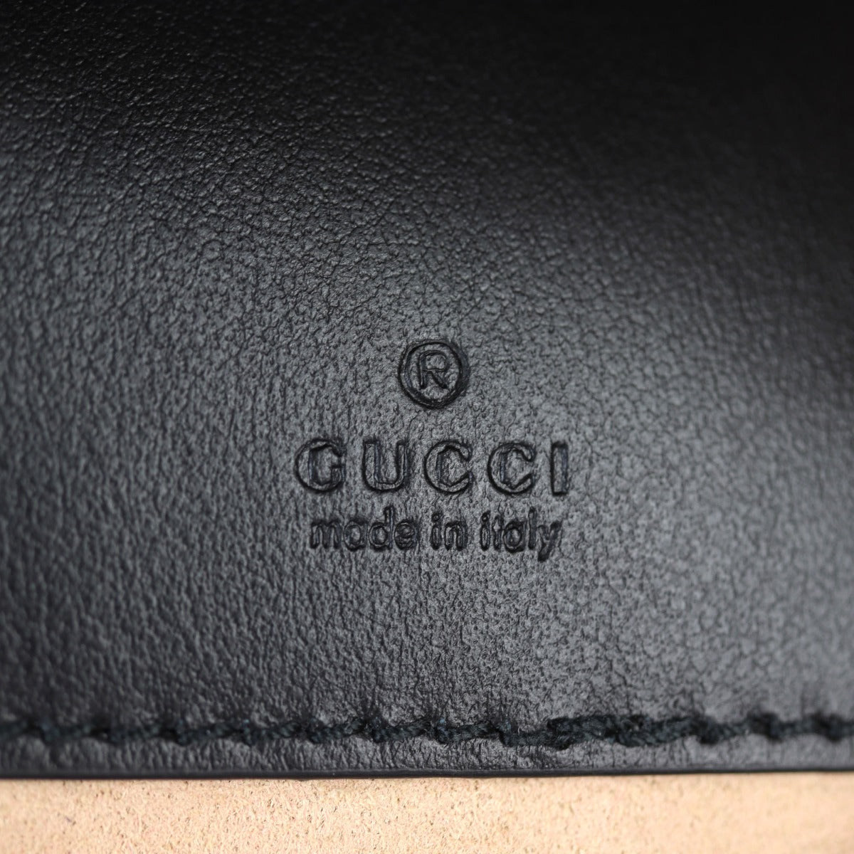 Gucci GG Marmont Matelasse Vertical Mini Bag