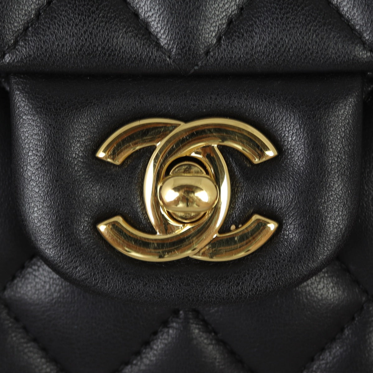 Chanel Classic Double Flap Medium | 26 Series