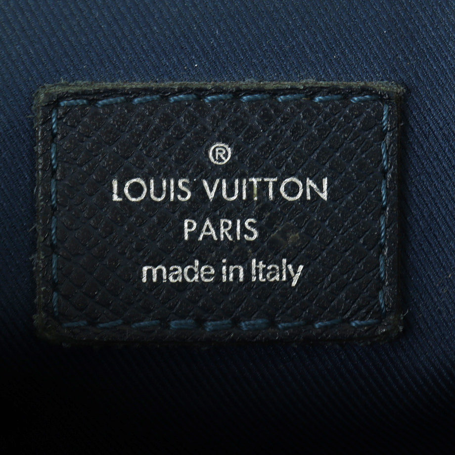 Louis Vuitton District PM Messenger Taiga Interior Stamp