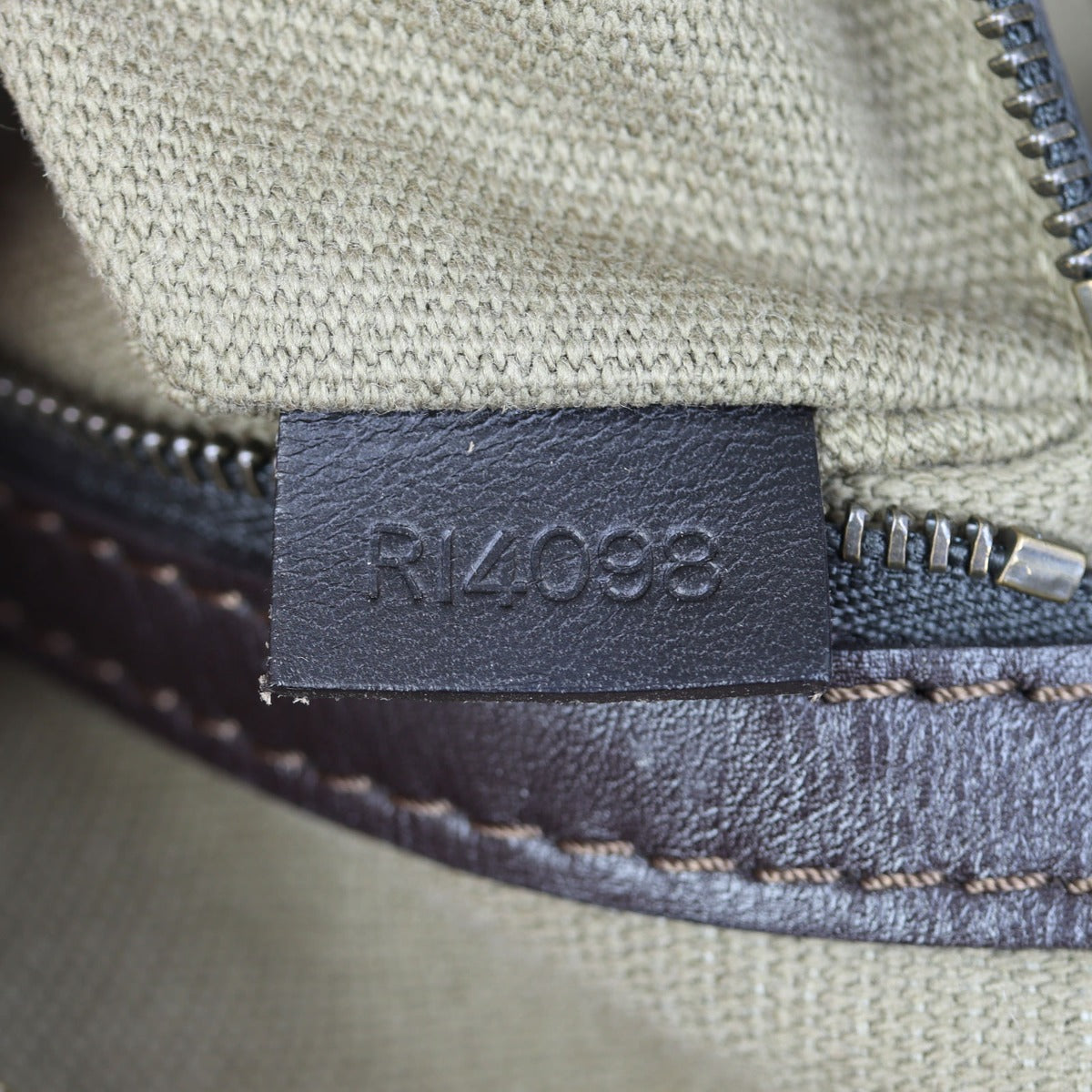 Louis Vuitton Comanche Utah Duffle Bag Date Code