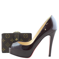 Louis Vuitton Compact French Wallet Scale