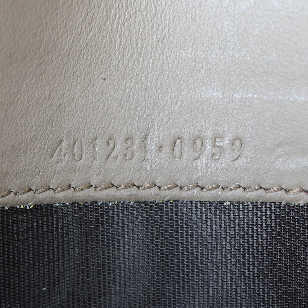 Gucci Dionysus GG Supreme Chain Wallet Date Code