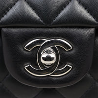 Chanel Classic Double Flap Medium | Black Lambskin