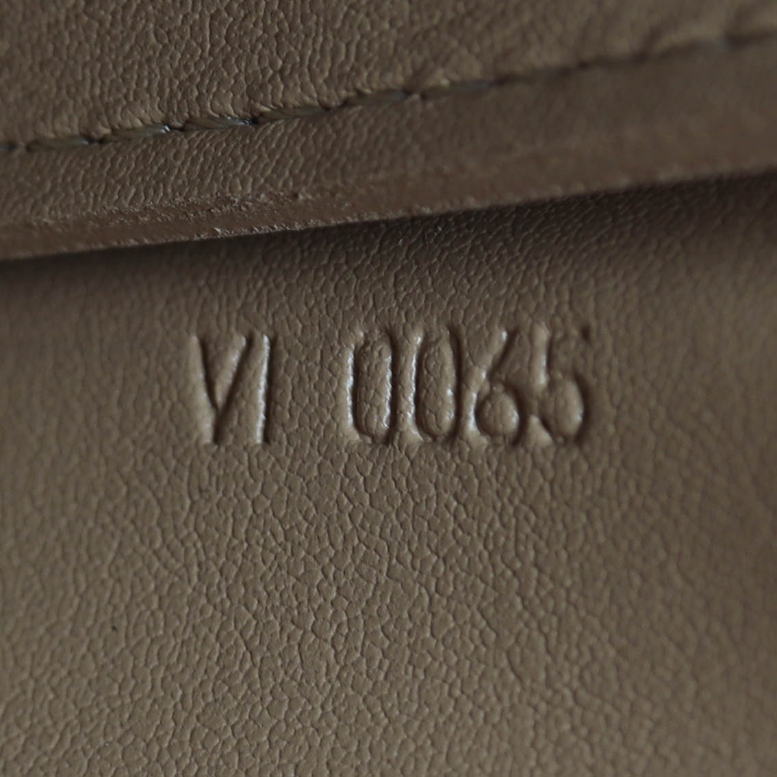 Louis Vuitton Mini Pochette Accessoires Monogram Vernis Date Code