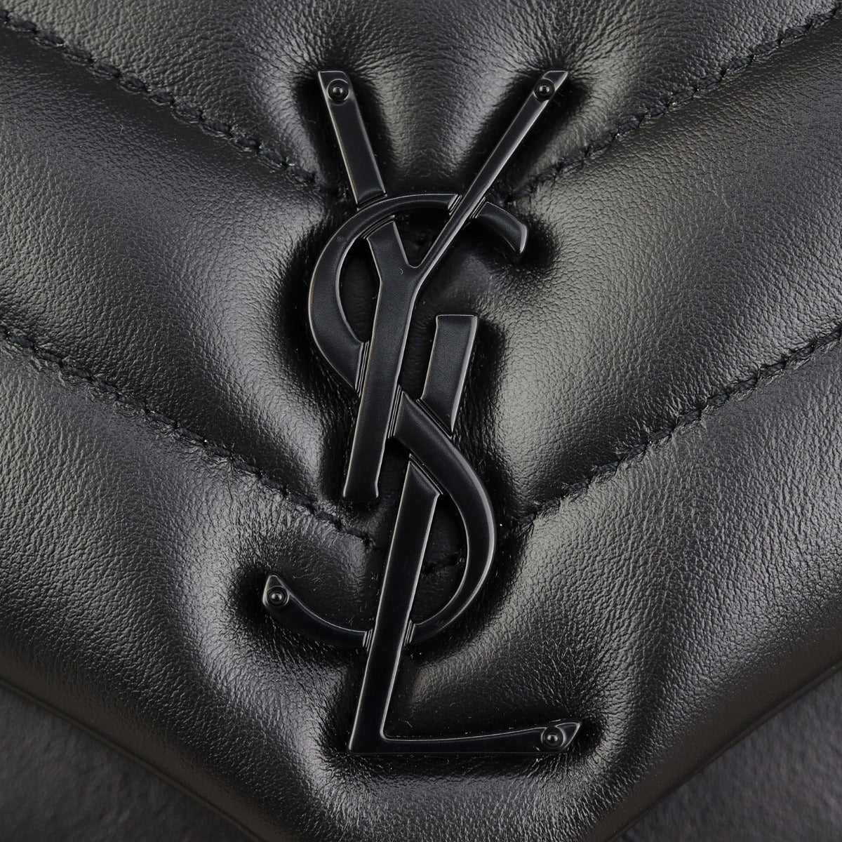 Saint Laurent Loulou Small Hardware