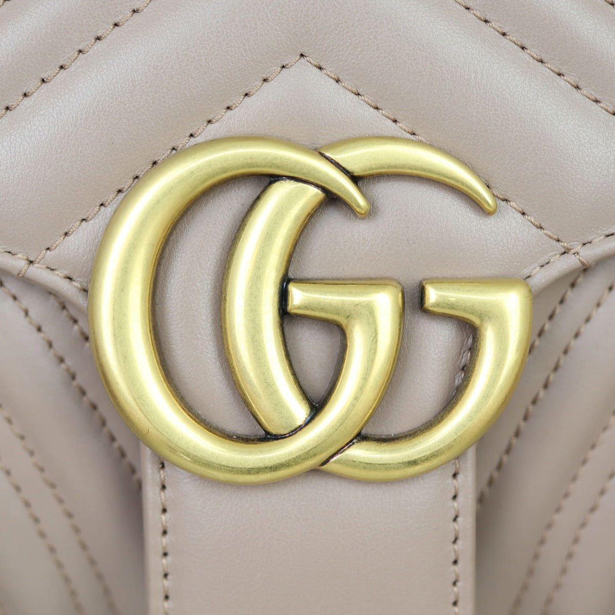 Gucci GG Marmont Matelasse Small Shoulder Bag Hardware