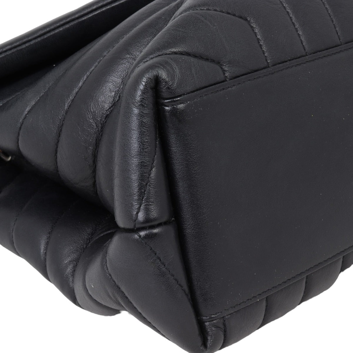 Saint Laurent Loulou Medium