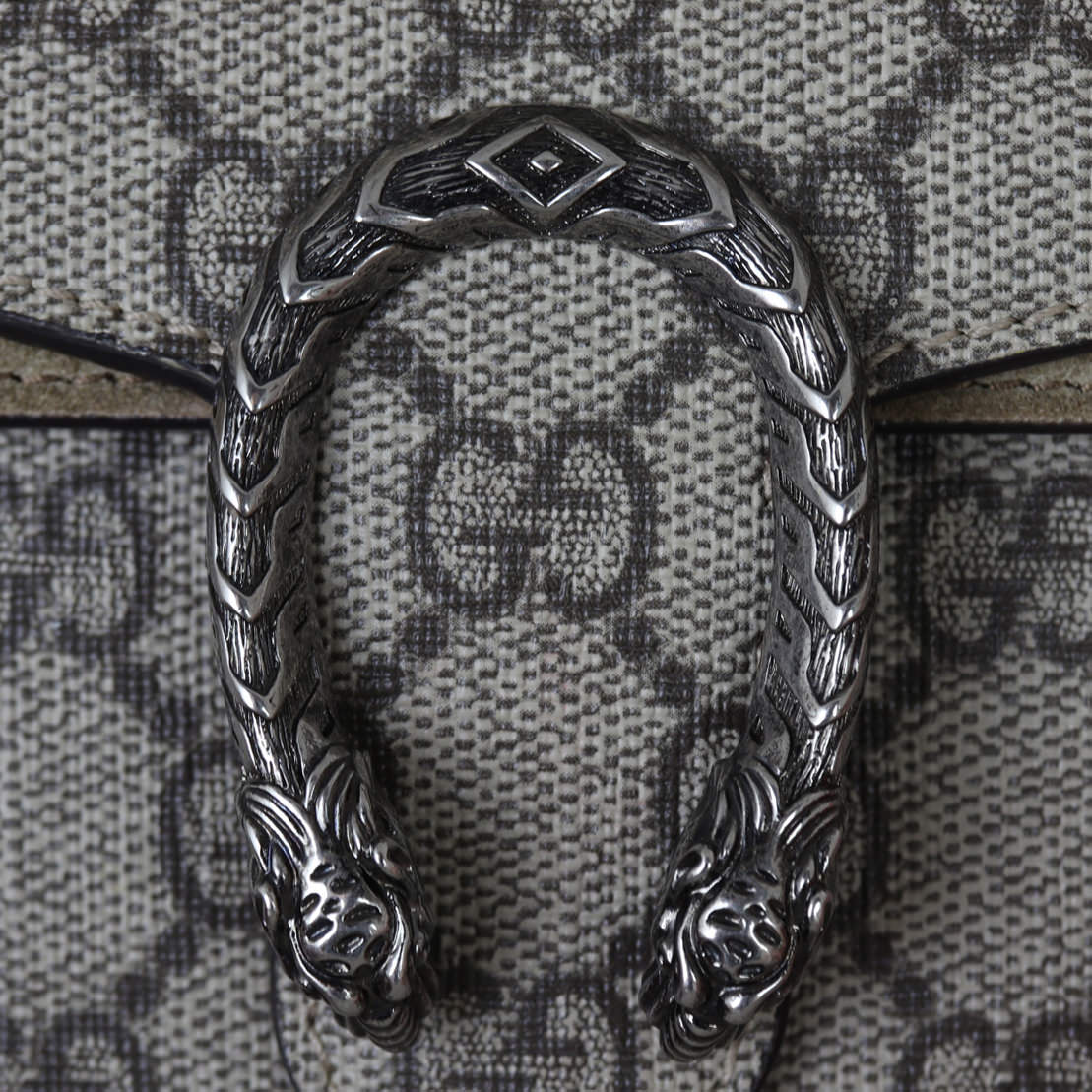 Gucci Dionysus GG Supreme Super Mini Bag Hardware