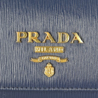 Prada Vitello Move Wallet on Chain Hardware