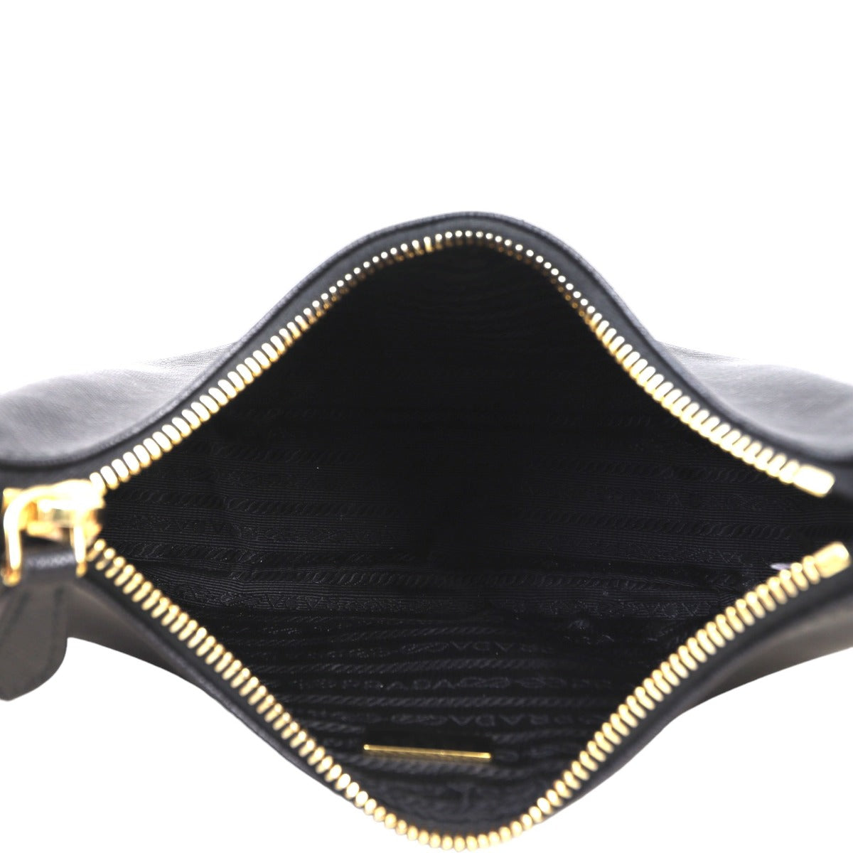 Prada Re-edition 2005 Saffiano Shoulder Bag