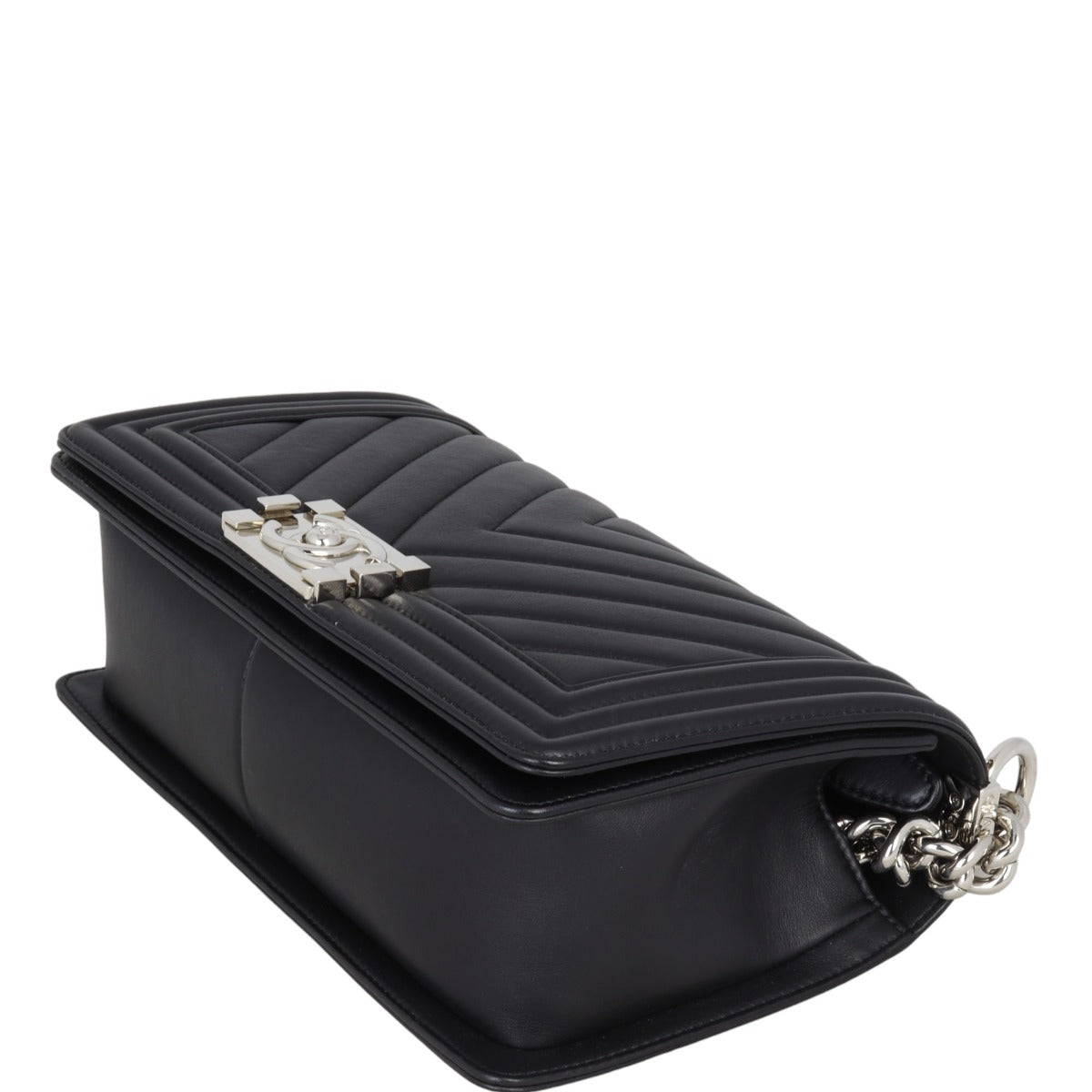 Chanel Boy Old Medium Chevron | Black 22 Series