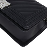 Chanel Boy Old Medium Chevron | Black 22 Series