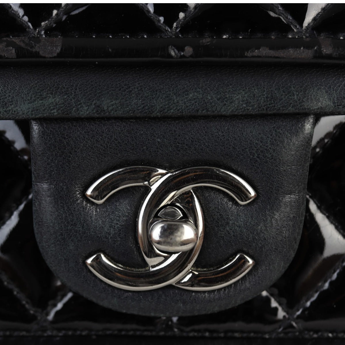 Chanel Classic Twist Flap Bag Patent Medium | Black