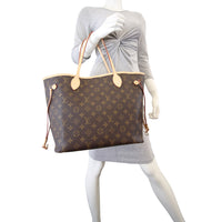Louis Vuitton Neverfull MM Monogram mannequin