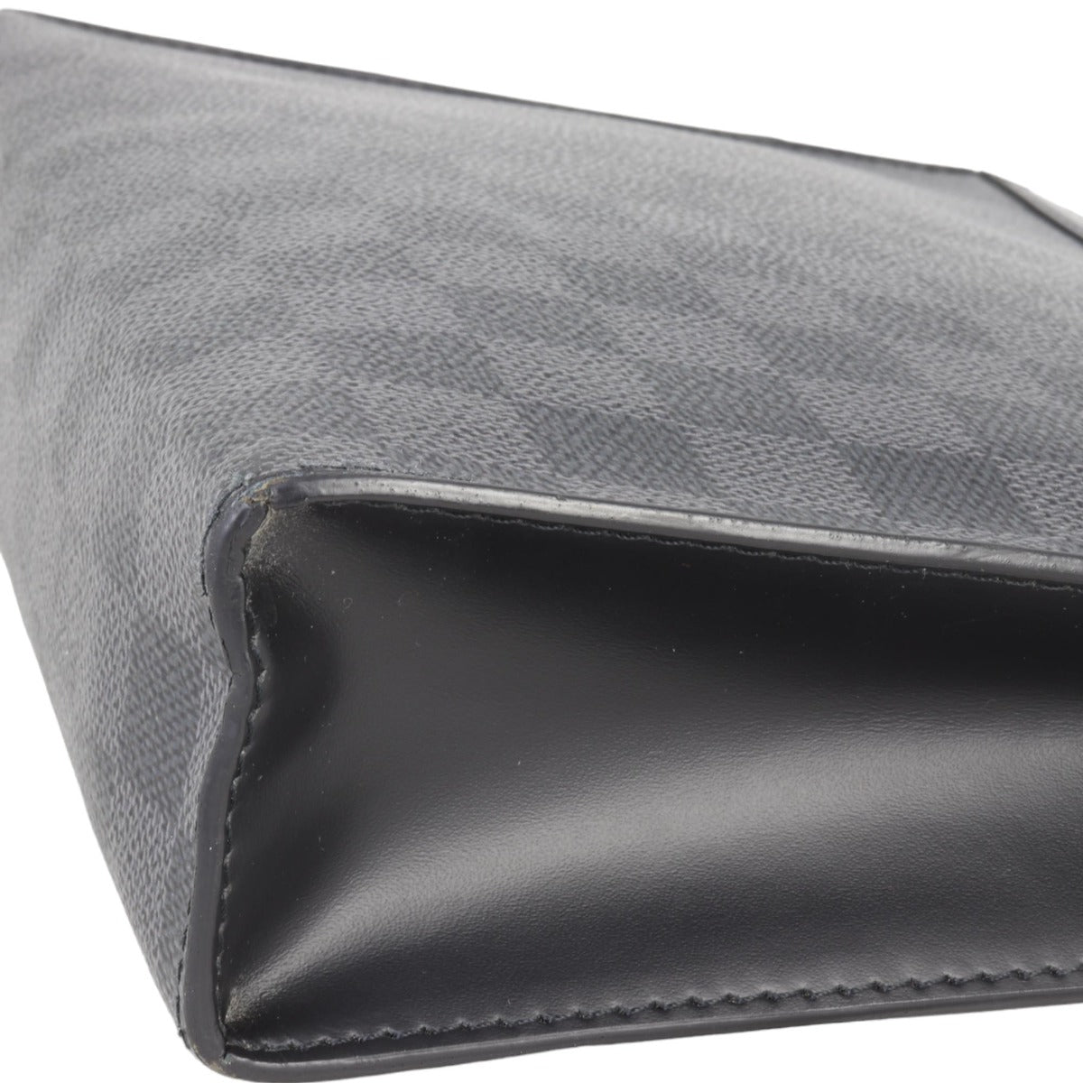 Louis Vuitton Pochette Voyage MM Damier Graphite