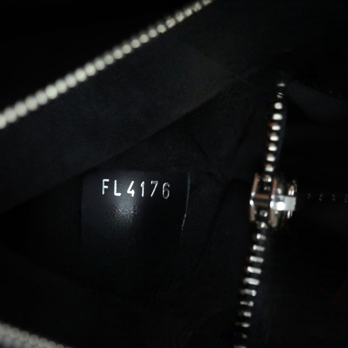 Louis Vuitton Kleber PM Epi