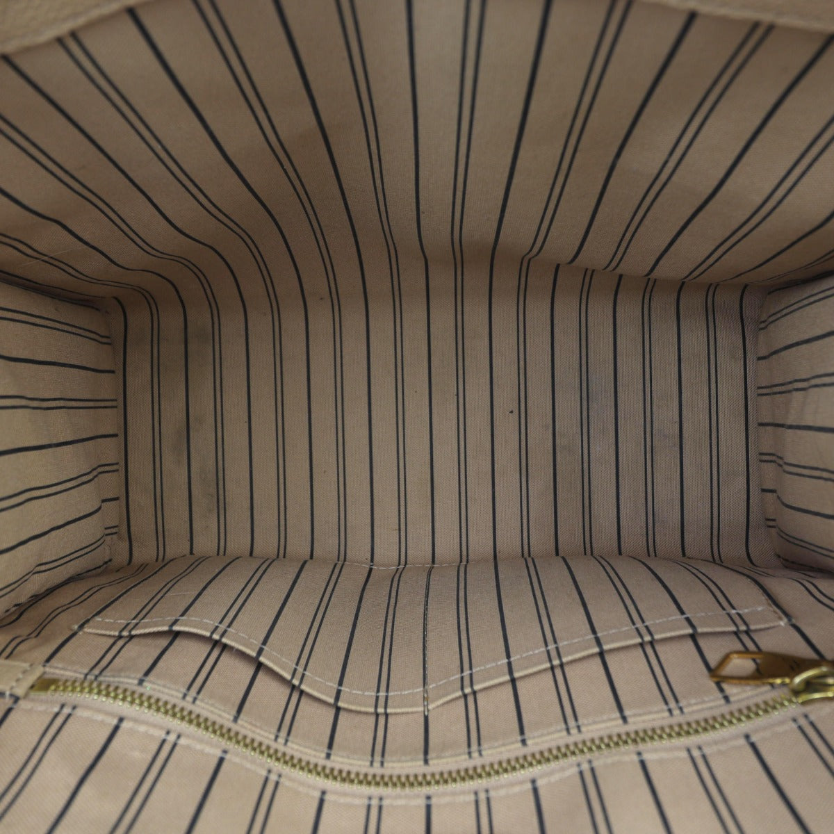 Louis Vuitton Pont Neuf MM Monogram Empreinte