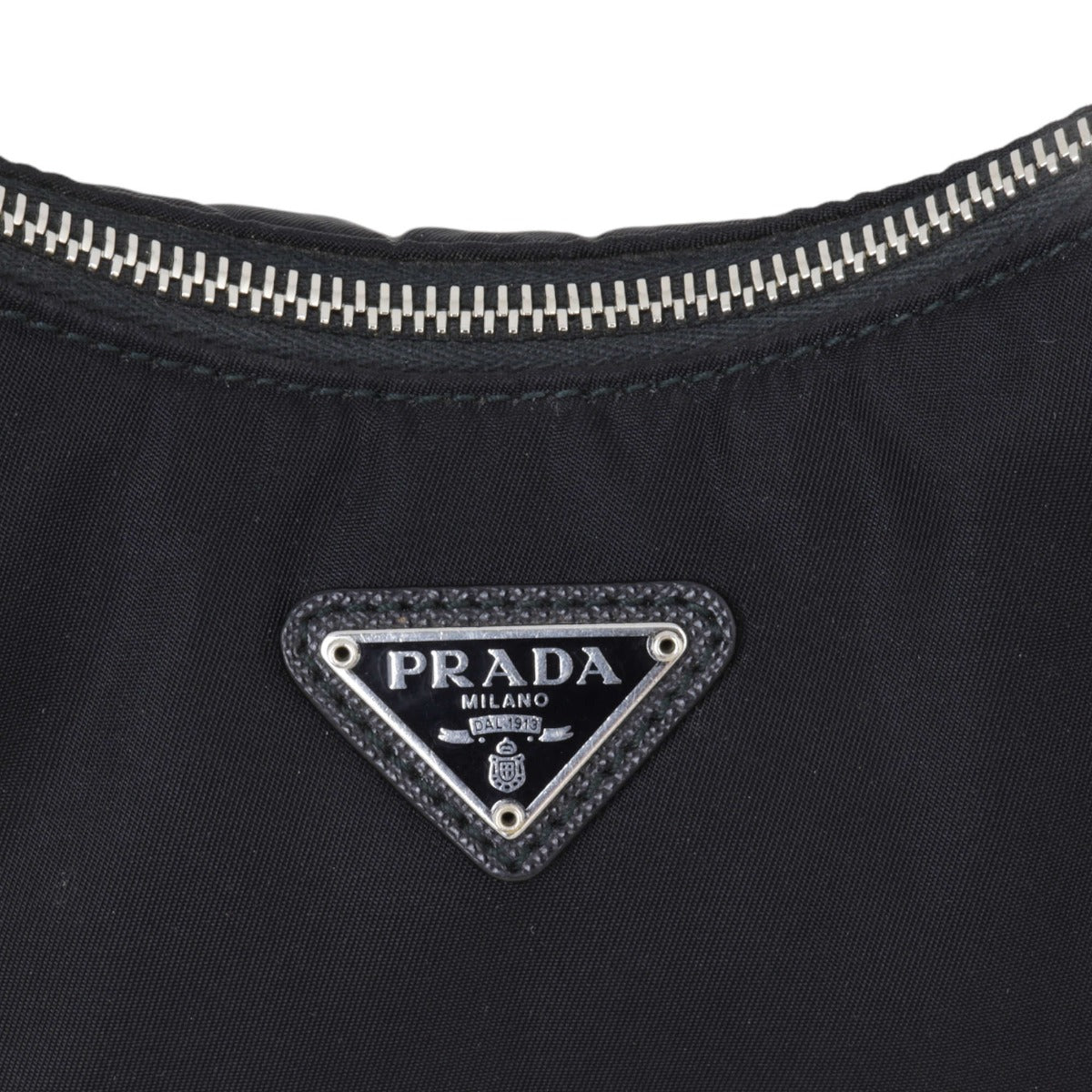 Prada Re-Edition 2005 Tessuto Shoulder Bag