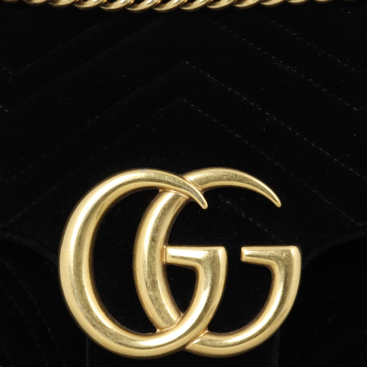 Gucci GG Marmont Velvet Medium Shoulder Bag
