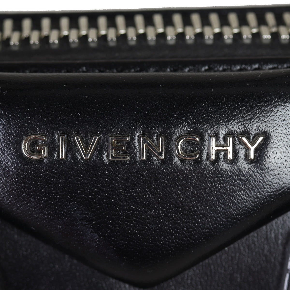 Givenchy Antigona Mini Hardware