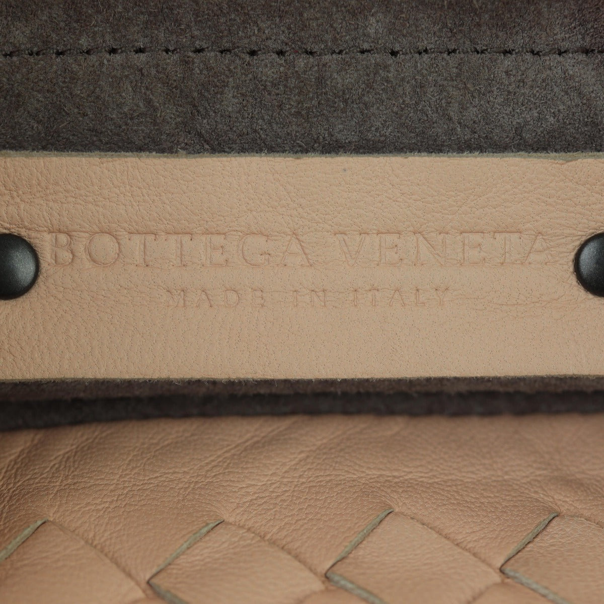 Bottega Veneta Intrecciato Nappa Garda Medium Interior Stamp