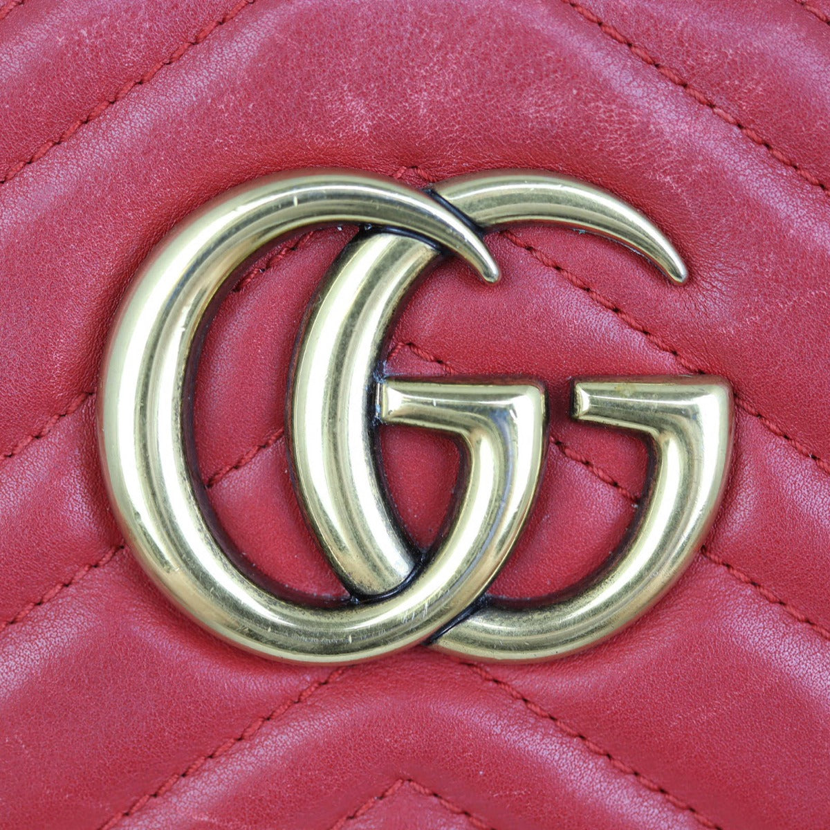 Gucci GG Marmont Small Camera Bag Hardware