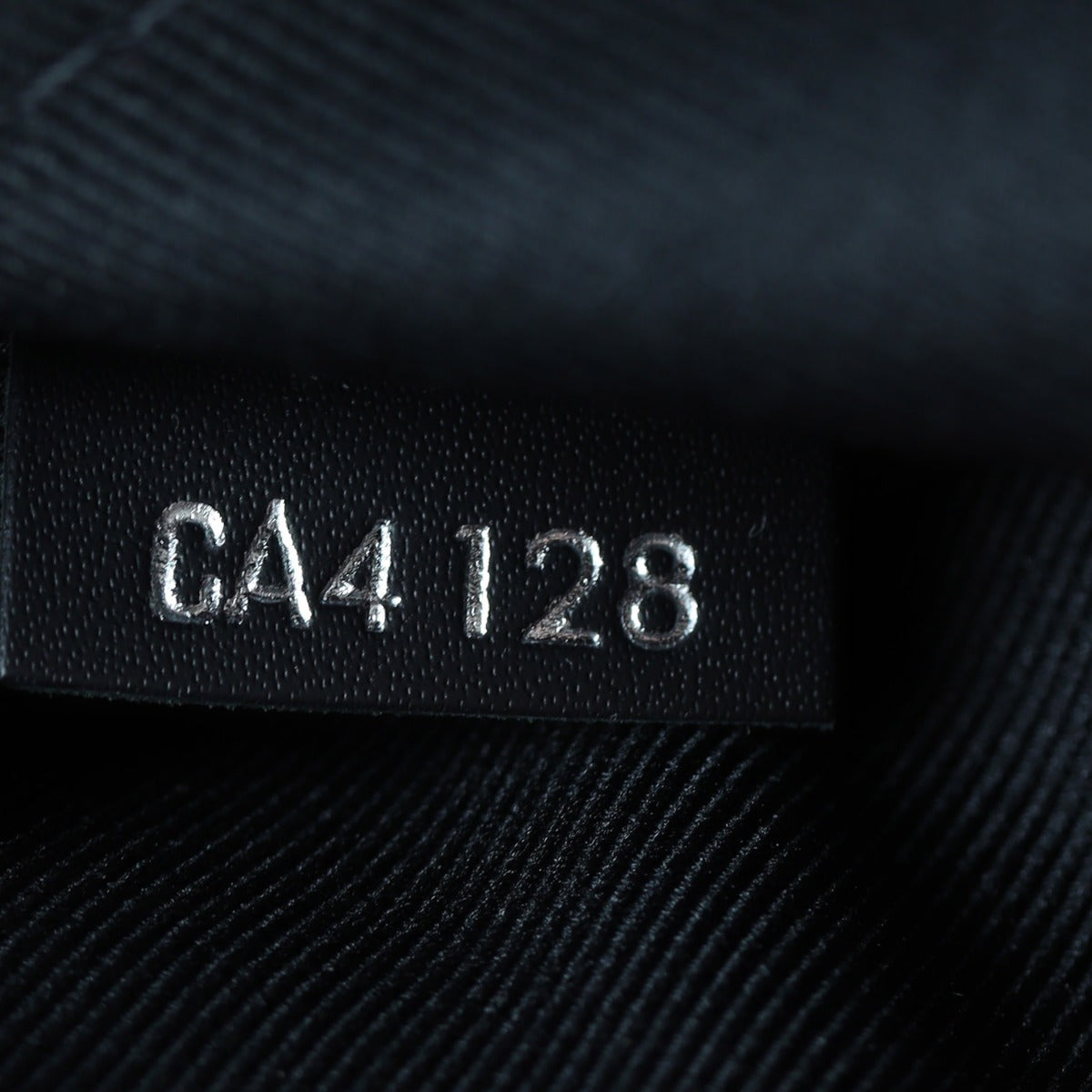 Louis Vuitton Dayton Reporter PM Damier Graphite Date Code