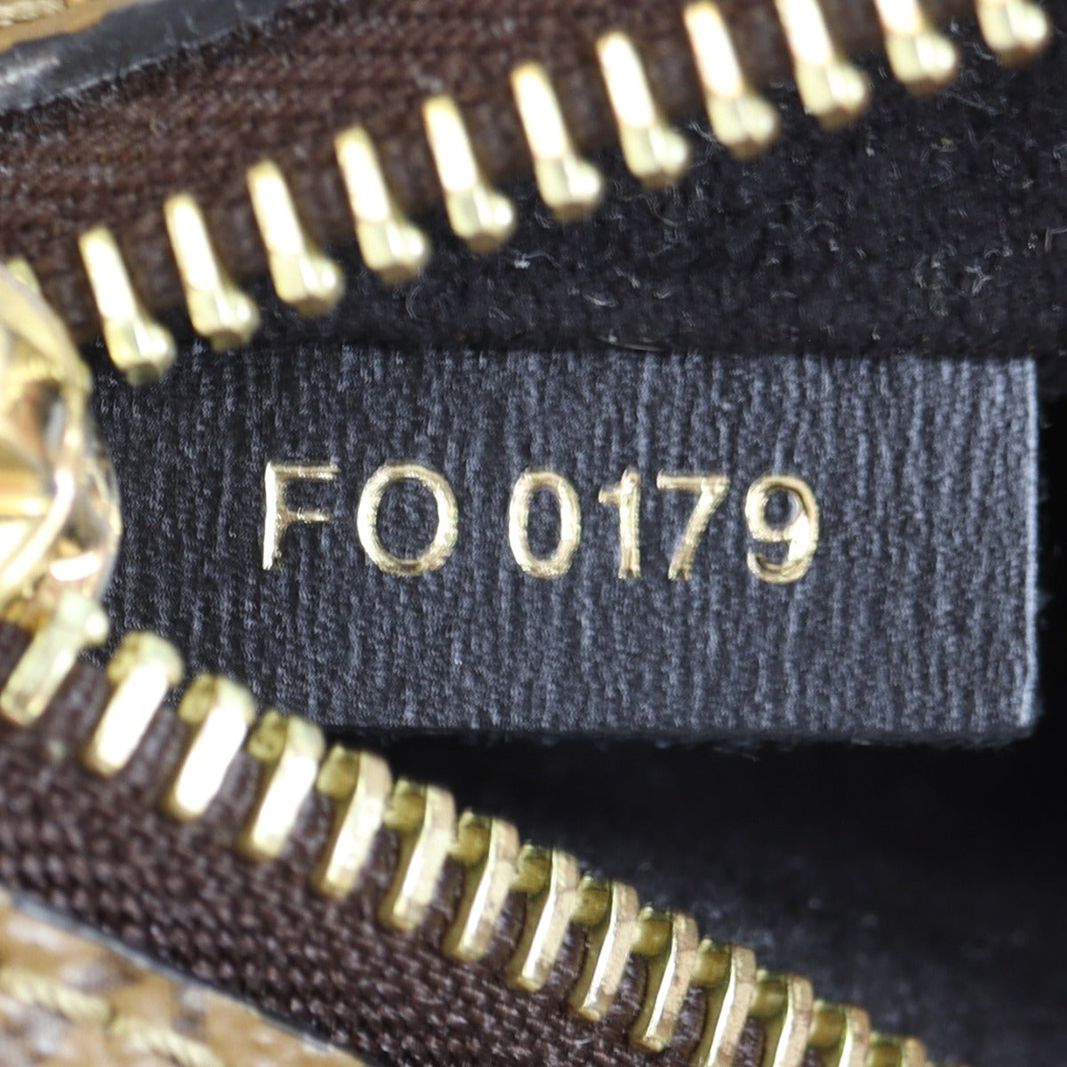 Louis Vuitton Pochette Metis Monogram Reverse