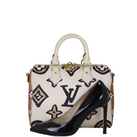 Louis Vuitton Speedy 25 Bandouliere Monogram Wild at Heart