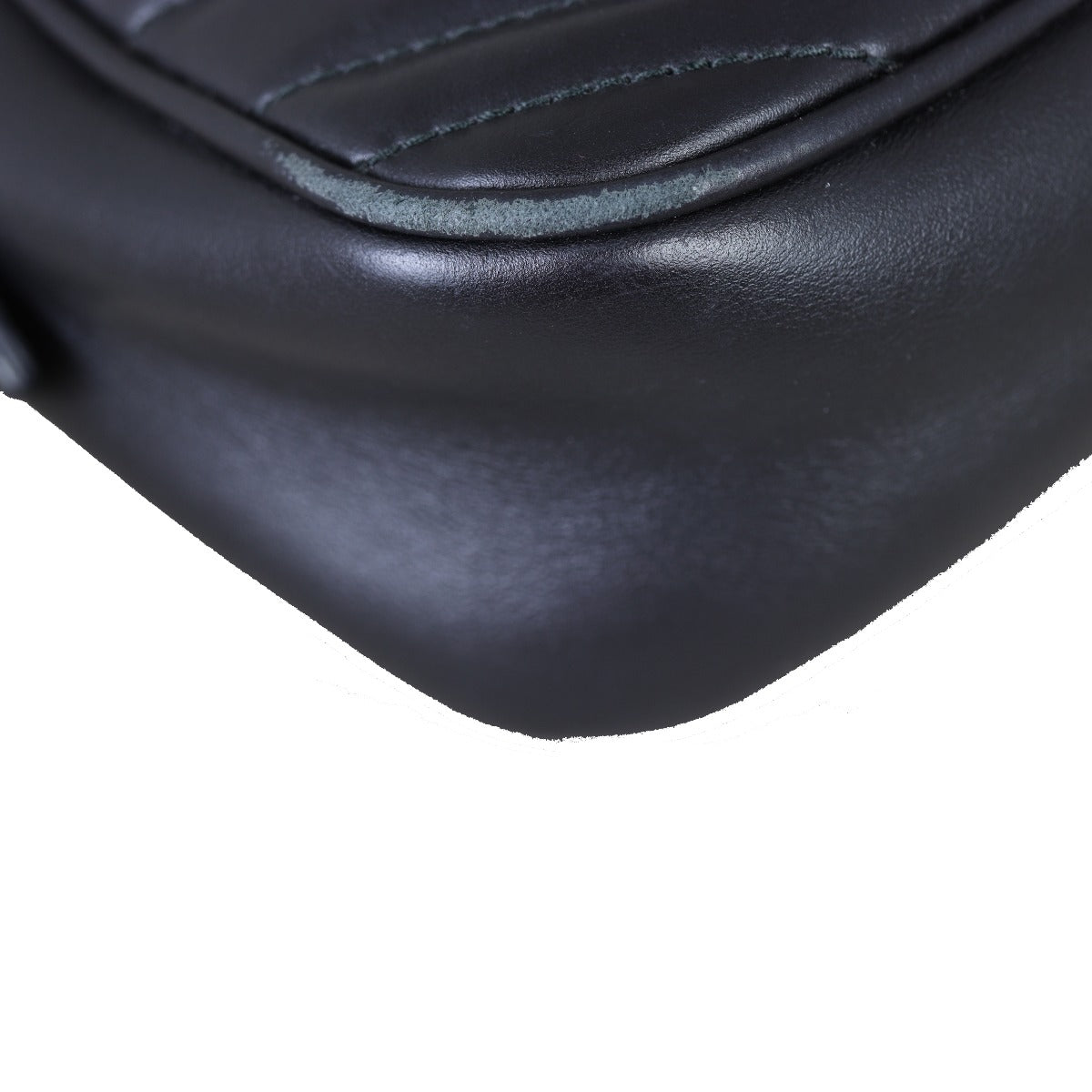 Gucci GG Marmont Small Camera Bag Corner Close up