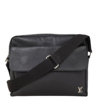 Louis Vuitton Taiga Alex Messenger