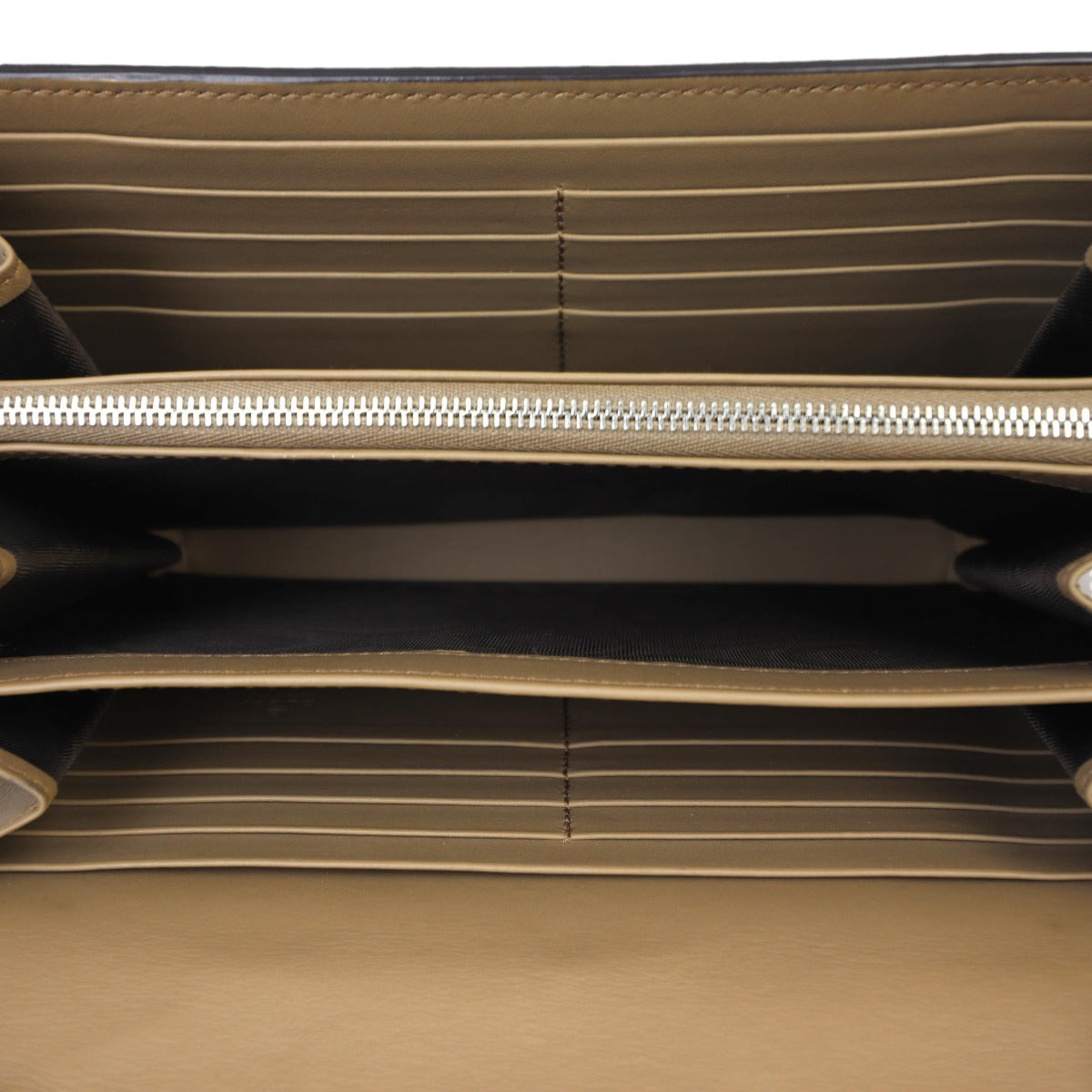 Gucci Dionysus GG Supreme Chain Wallet