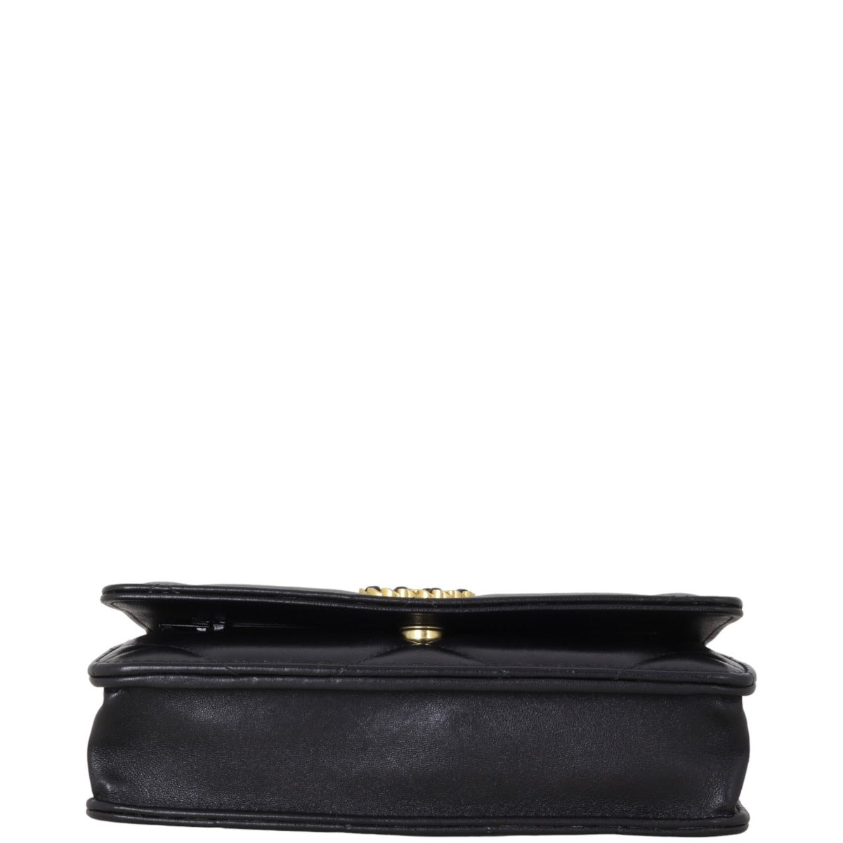 Chanel 19 Wallet On Chain