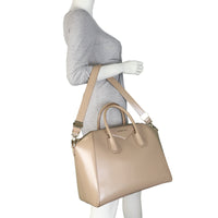 Givenchy Antigona Medium