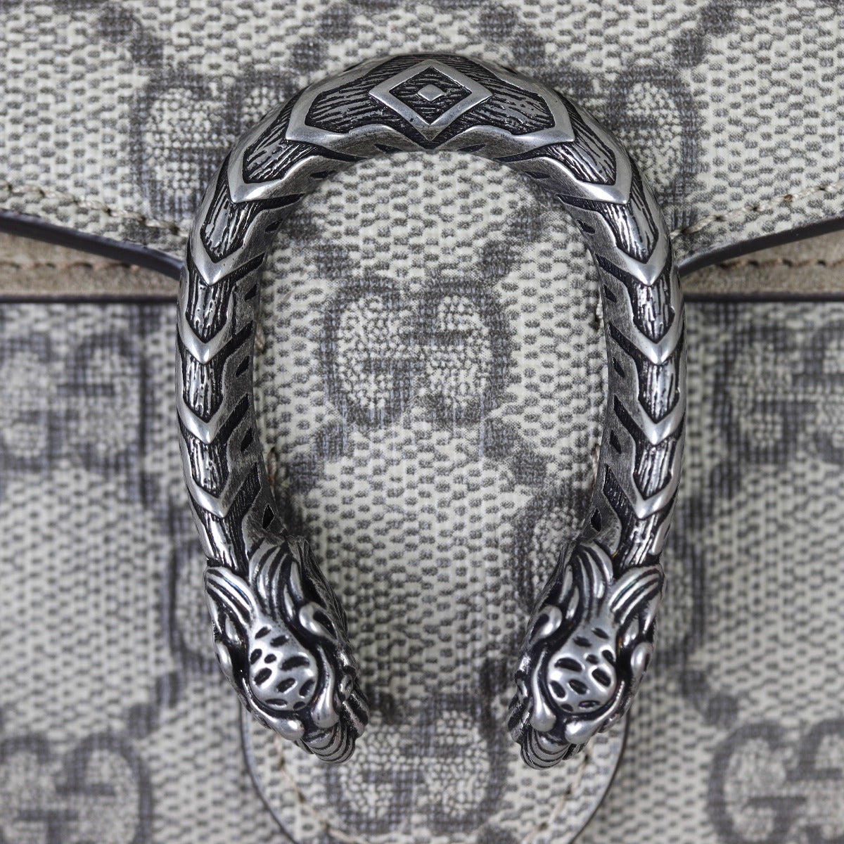 Gucci Dionysus GG Supreme Super Mini Bag Hardware