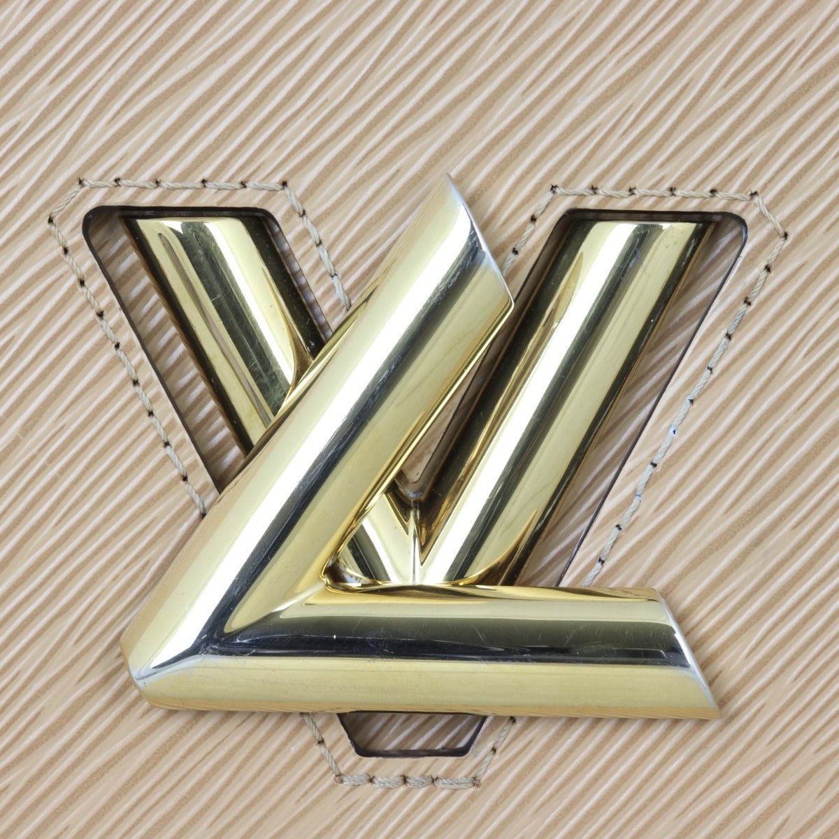 Louis Vuitton Twist MM Epi