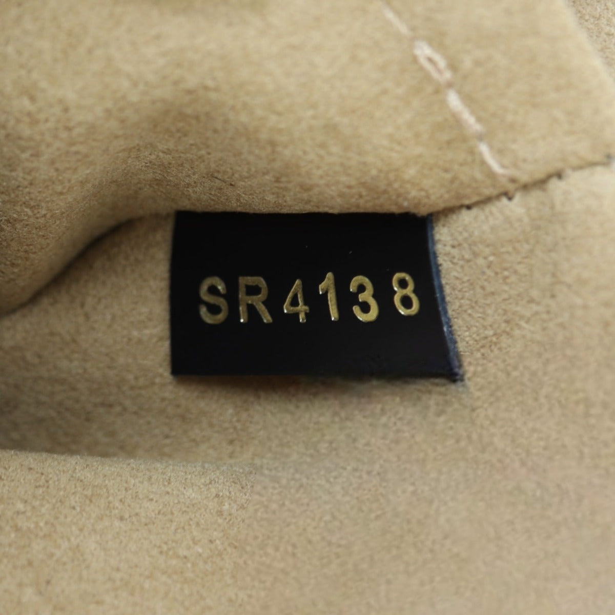 Louis Vuitton Twist MM Epi