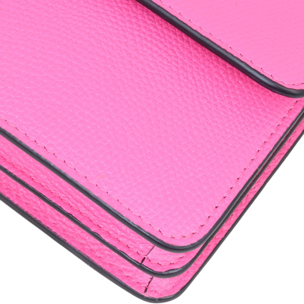 Valentino VLogo Chain Wallet