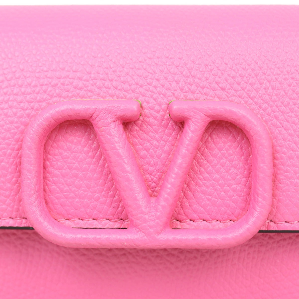 Valentino VLogo Chain Wallet