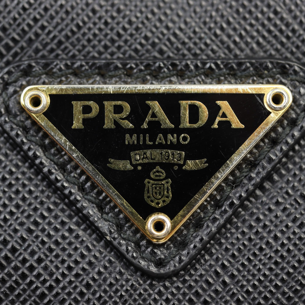 Prada Re-edition 2005 Saffiano Shoulder Bag