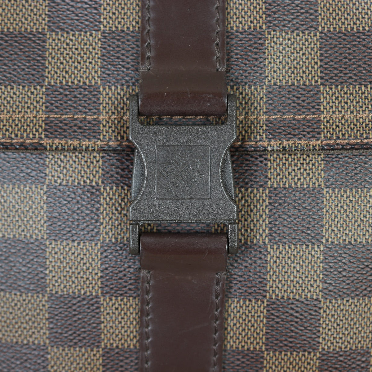 Louis Vuitton Melville Pochette Damier Ebene Hardware