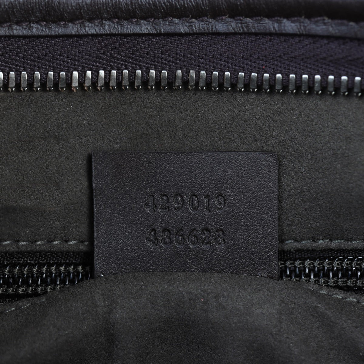 Gucci GG Supreme Small Zipped Tote