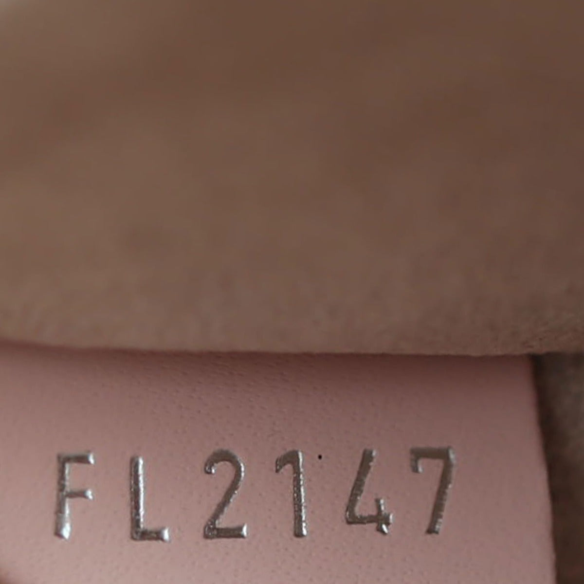 Louis Vuitton Saint Cloud NM Epi Date code